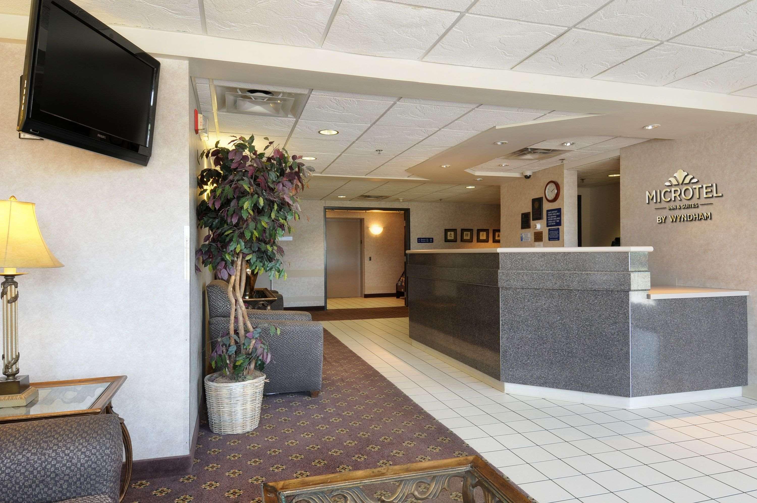 Microtel Inn & Suites By Wyndham Bloomington Msp Airport Inreriör bild